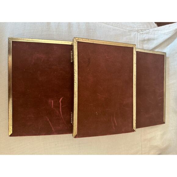 Vintage Picture Frame Gold Tone Metal Tri Fold table top mcm 6 3/4x5” photo - Picture 4 of 12